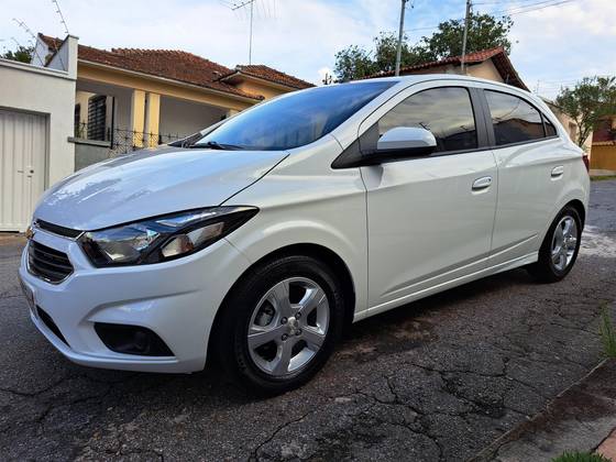 CHEVROLET ONIX 1.4 MPFI LT 8V FLEX 4P MANUAL